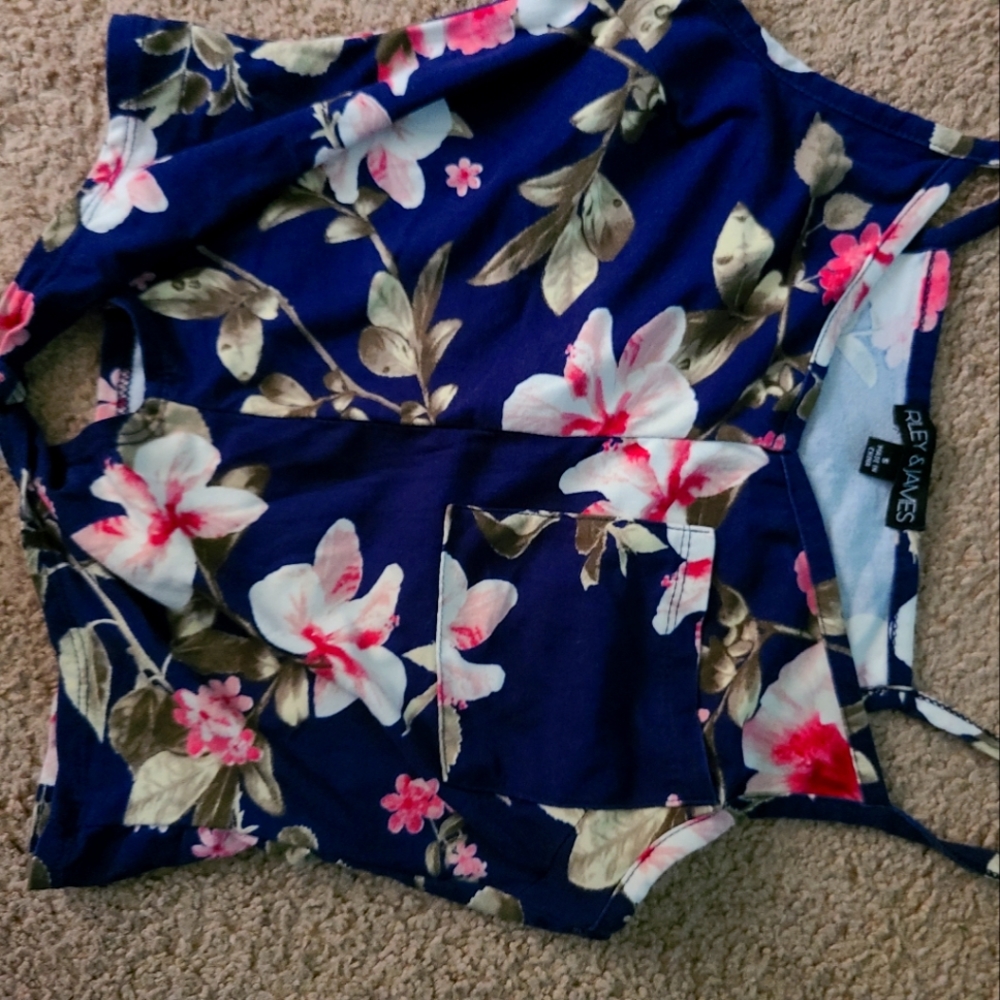 Front tie crop top